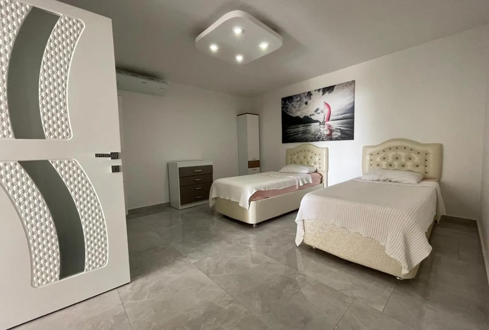 Villa Yalcin Poolfloor Kuşadası