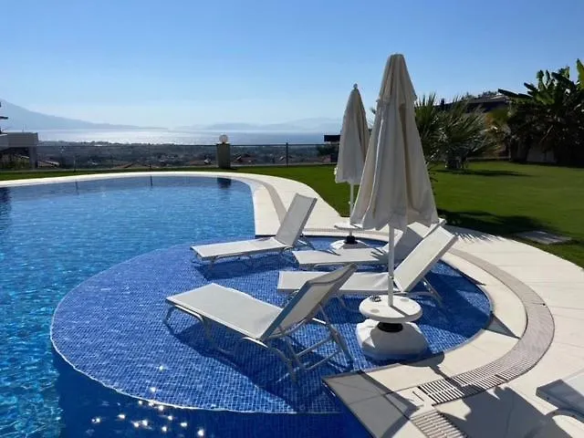 Villa Yalcin Poolfloor Kuşadası